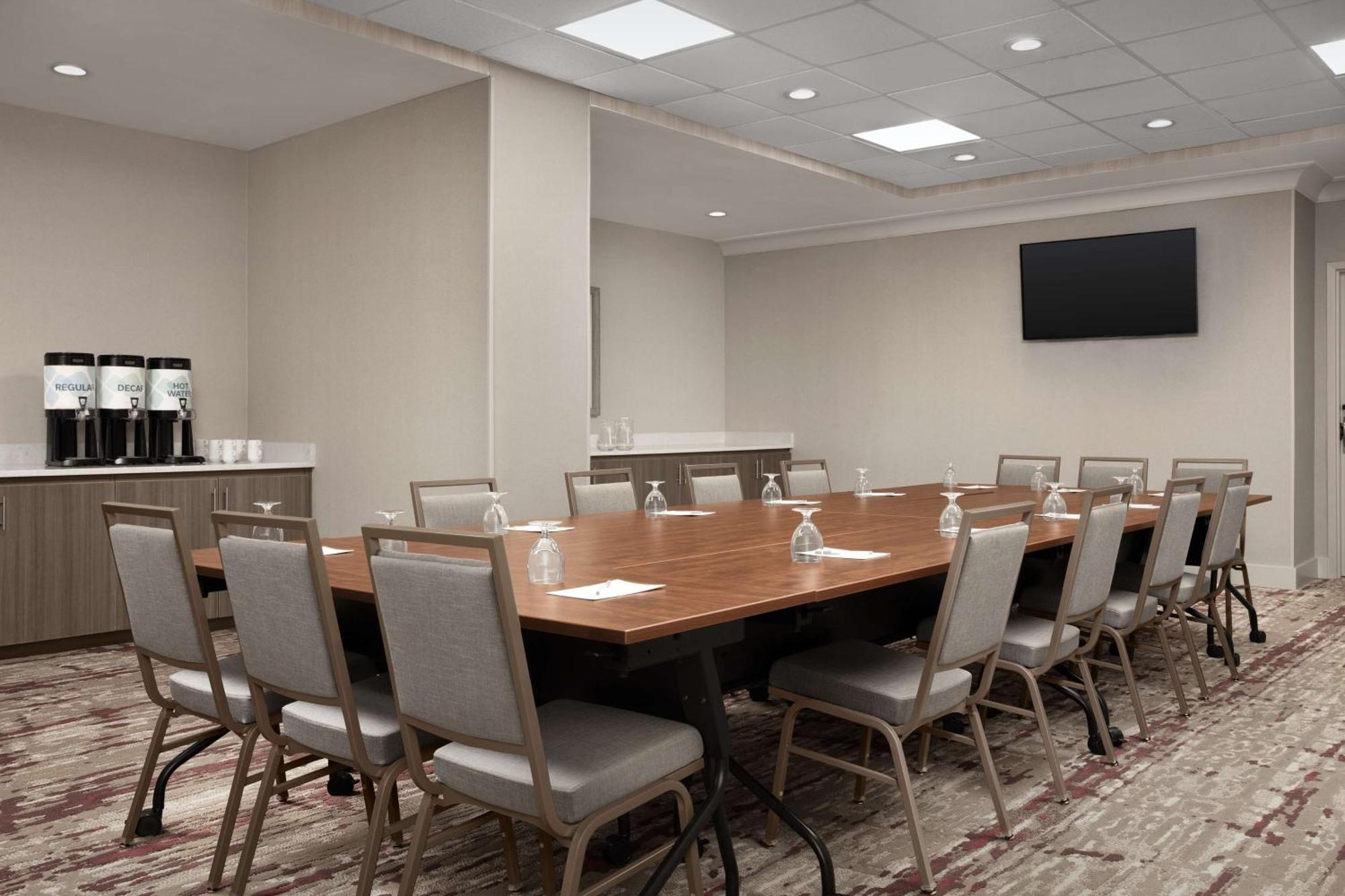 Hilton Garden Inn Philadelphia-Fort Washington Exteriör bild