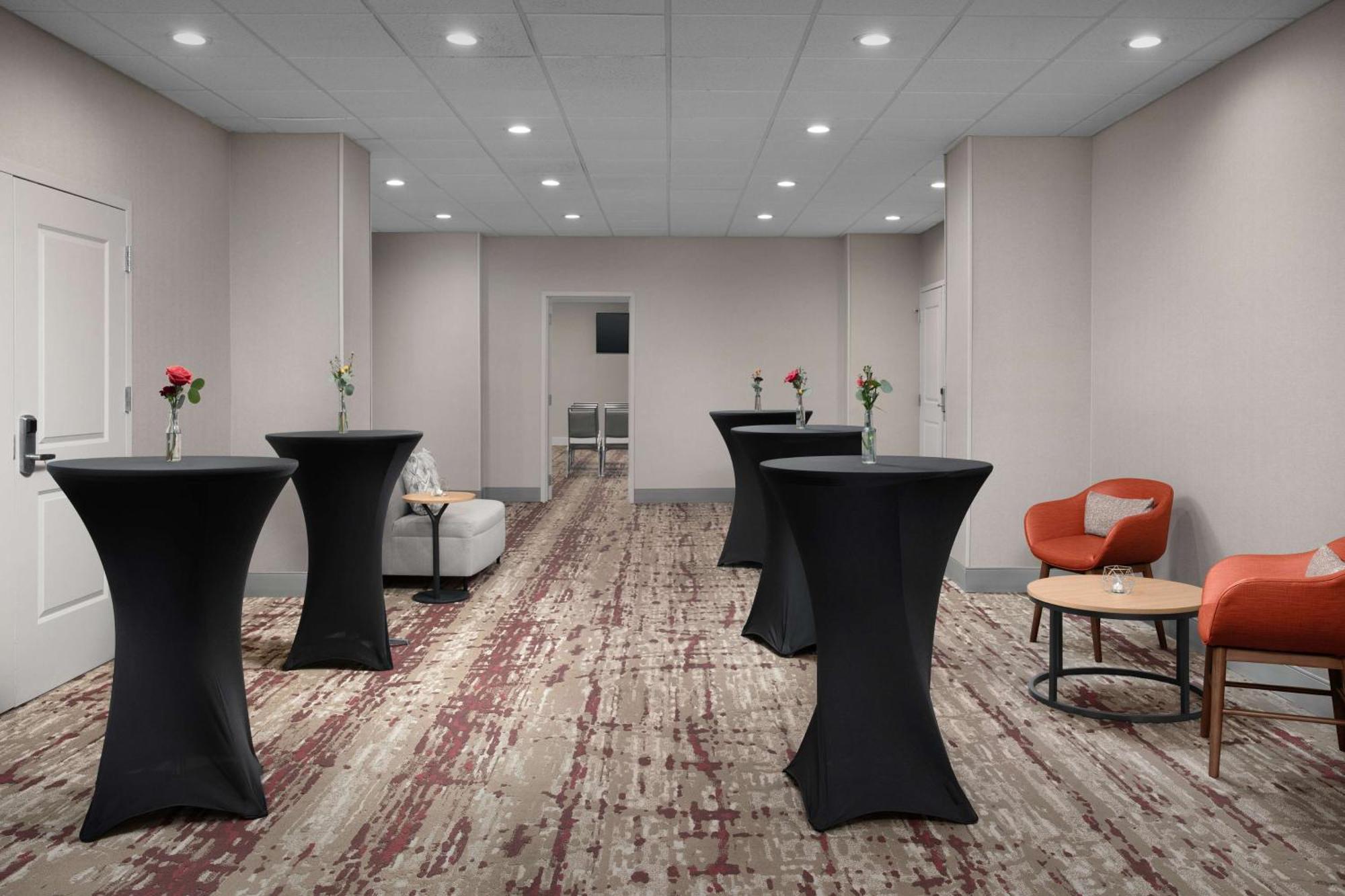 Hilton Garden Inn Philadelphia-Fort Washington Exteriör bild